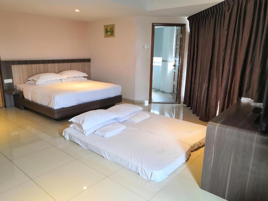 Ktc Hotel Sungkai Exterior foto